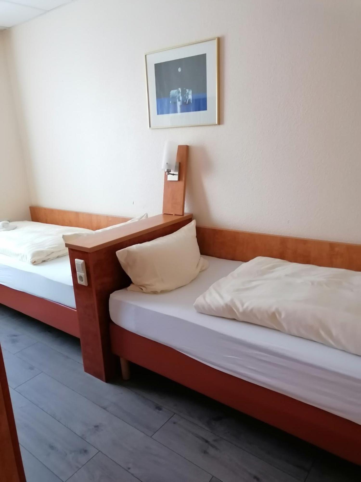 Hotel Am Holzhafen Stade Ngoại thất bức ảnh